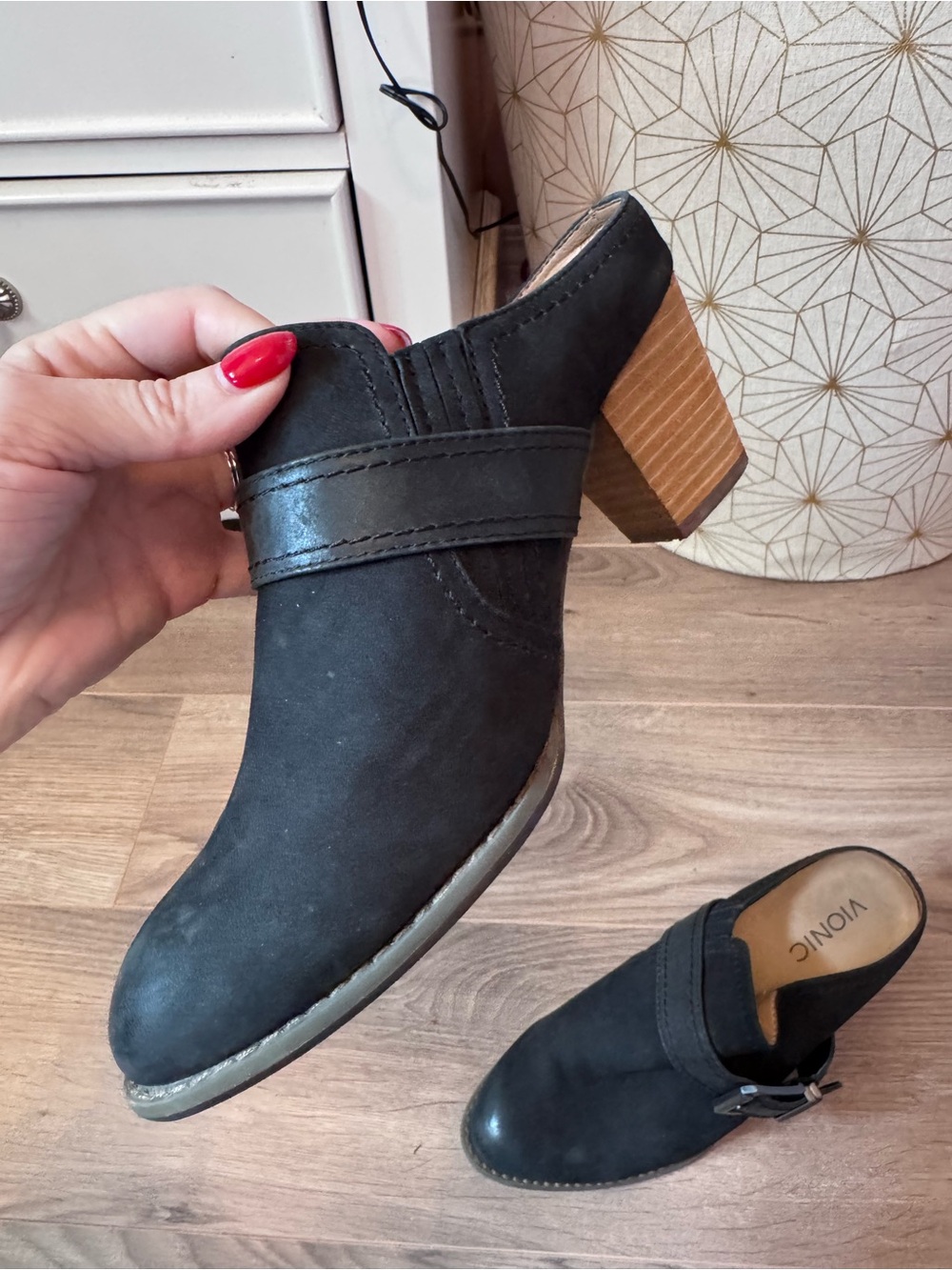 Vionic Mule Heels - Picture 8 of 10